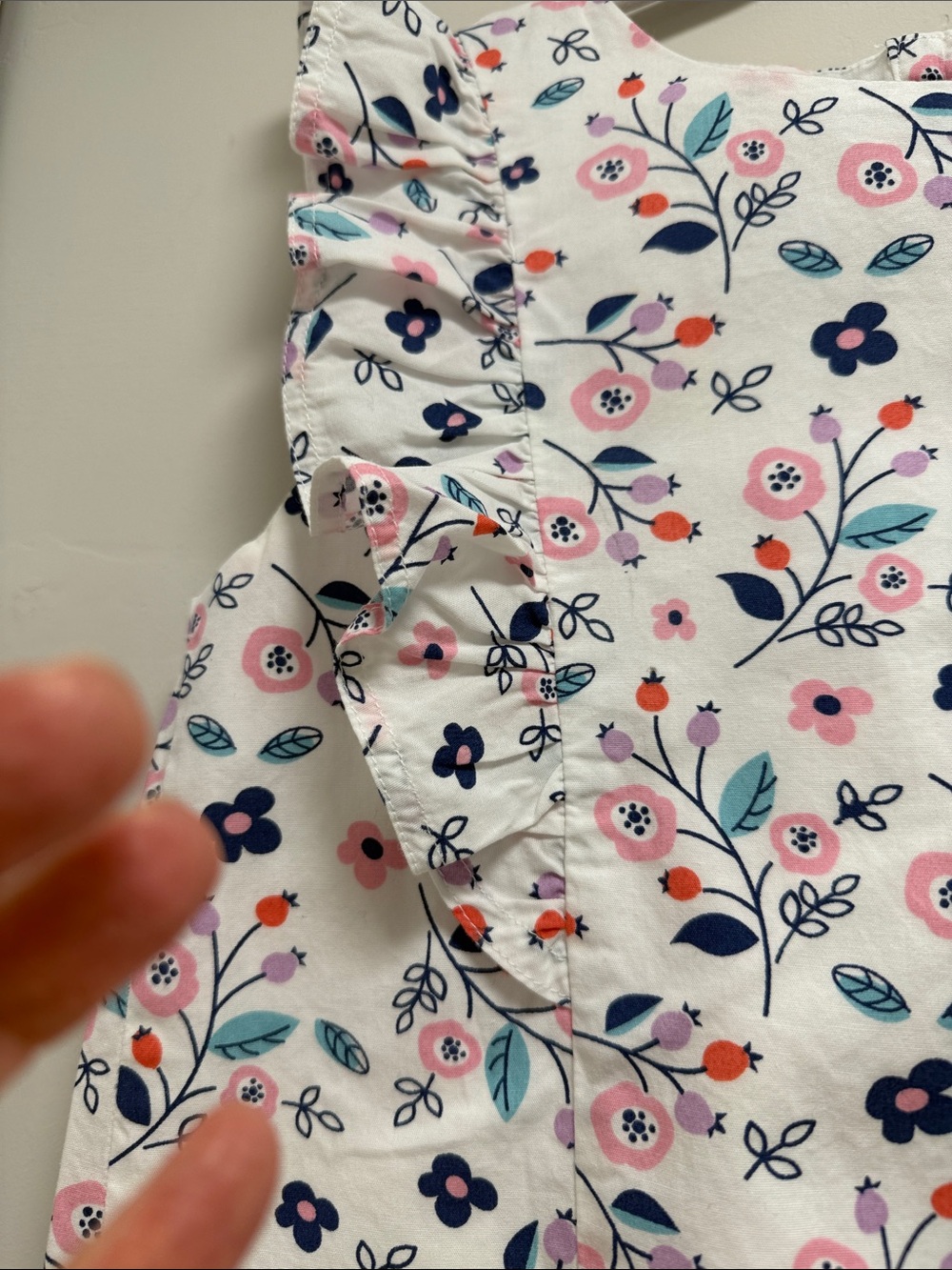 Ruffle Butts Floral Ruffle Sleeve Blouse in White and Pink sz 7 - Picture 3 of 7
